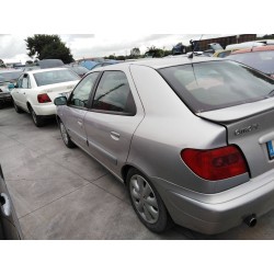 citroen xsara berlina del año 2001
