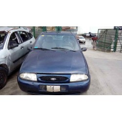 ford fiesta berlina del año 1998