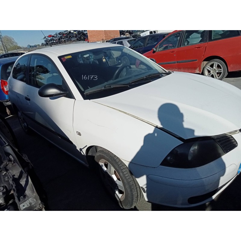 seat ibiza (6l1) del año 2003