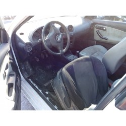 seat ibiza (6l1) del año 2003