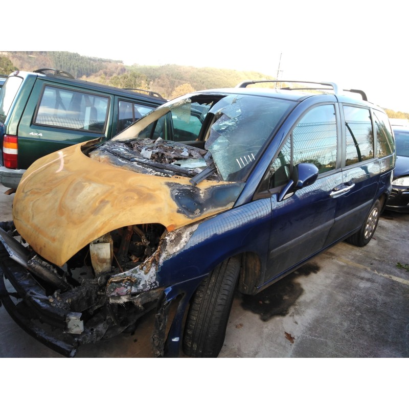 peugeot 807 del año 2005