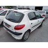 peugeot 206 berlina del año 2001