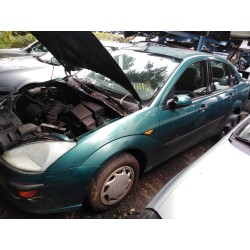 ford focus berlina (cak) del año 2000