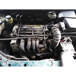 ford focus berlina (cak) del año 2000