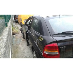 opel astra g berlina del año 2000