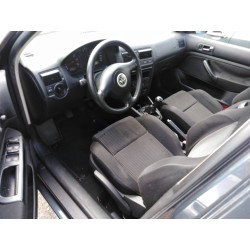 volkswagen golf iv berlina (1j1) del año 2002