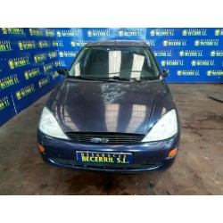 ford focus berlina (cak) del año 2000