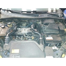 ford focus berlina (cak) del año 2000