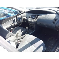 nissan primera berlina (p12) del año 2004