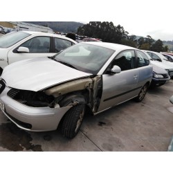 seat ibiza (6l1) del año 2004