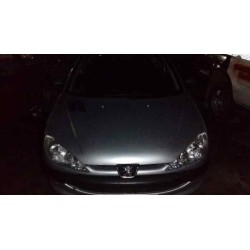 peugeot 206 berlina del año 2001