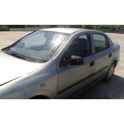 opel astra g berlina del año 2001