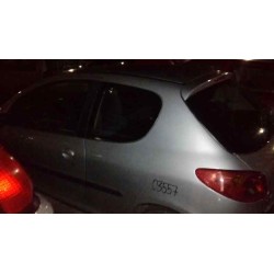 peugeot 206 berlina del año 2001