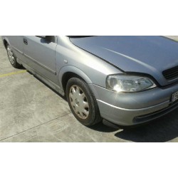 opel astra g berlina del año 2001