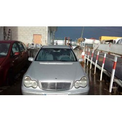 mercedes clase c (w203) berlina del año 2002