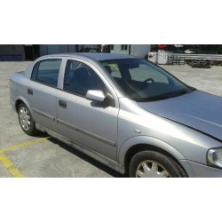 opel astra g berlina del año 2001