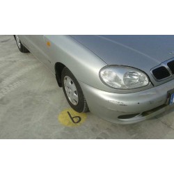 daewoo lanos del año 2002