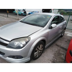opel astra gtc del año 2009