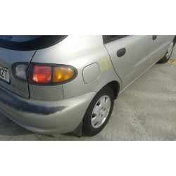 daewoo lanos del año 2002