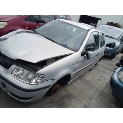 volkswagen polo berlina (6n2) del año 2000