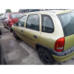 opel corsa b del año 2000