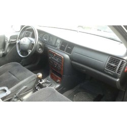 opel vectra b berlina del año 2001