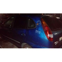 nissan almera tino (v10m) del año 2000