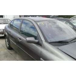 renault megane ii classic berlina del año 2004