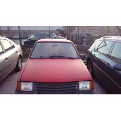 opel corsa a del año 1985