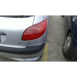 peugeot 206 berlina del año 2001
