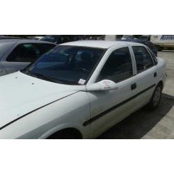 opel vectra b berlina del año 1998