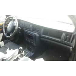 opel vectra b berlina del año 1998