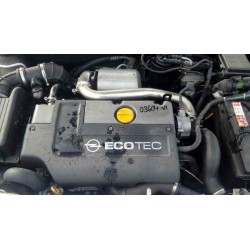 opel astra g berlina del año 2000