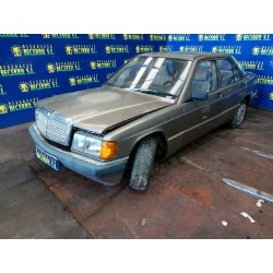 mercedes clase c (w201) berlina del año 1988