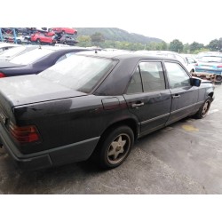 mercedes clase e (w124) berlina del año 1989