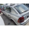 opel astra g berlina del año 2002