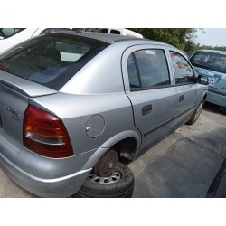 opel astra g berlina del año 2002