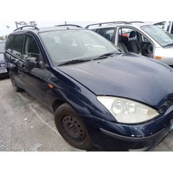 ford focus berlina (cak) del año 2001