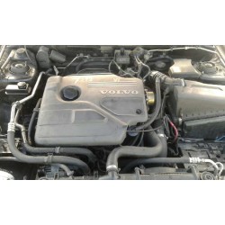 volvo v40 familiar del año 1999