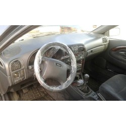 volvo v40 familiar del año 1999