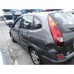 nissan almera tino (v10m) del año 2004