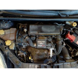 ford fiesta (cbk) del año 2004