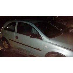 opel corsa c del año 2001