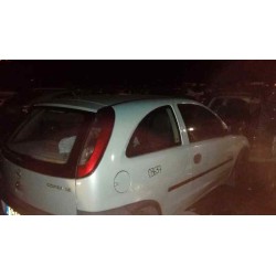opel corsa c del año 2001