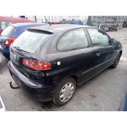 seat ibiza (6l1) del año 2002