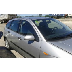 ford focus berlina (cak) del año 2000