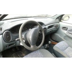 renault megane i fase 2 berlina (ba0) del año 1998