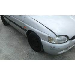 ford escort berlina/turnier del año 1997
