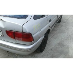 ford escort berlina/turnier del año 1997