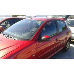 peugeot 206 berlina del año 2000